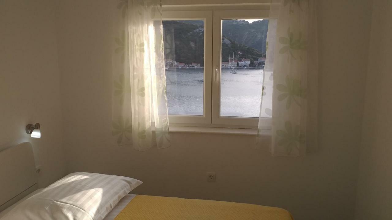 Apartment Zaklopatica Lastovo المظهر الخارجي الصورة
