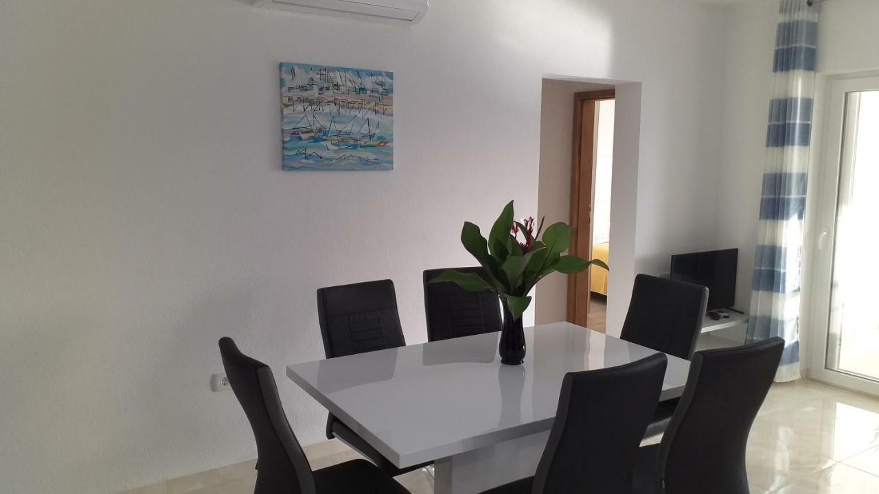 Apartment Zaklopatica Lastovo المظهر الخارجي الصورة